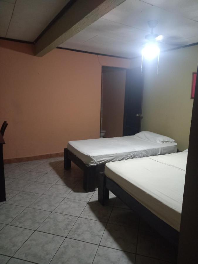 Bed and Breakfast House Of The Macaws Tárcoles Esterno foto